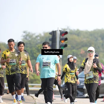 Runner Photo 6615718