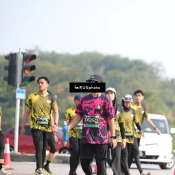 Runner Photo 6615737
