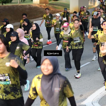 Runner Photo 6615746