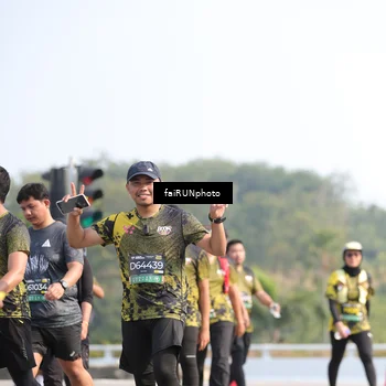 Runner Photo 6615781
