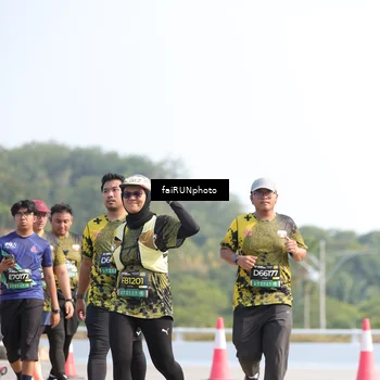 Runner Photo 6615822