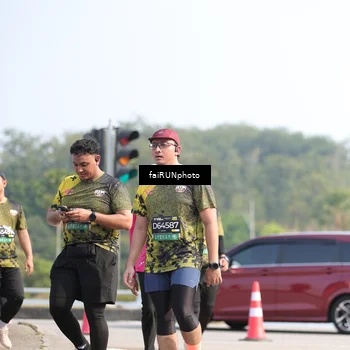 Runner Photo 6615843