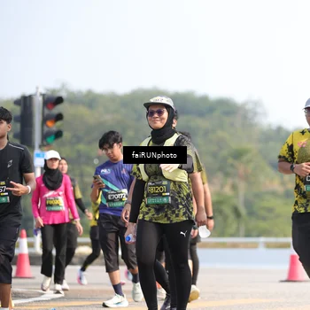 Runner Photo 6615847