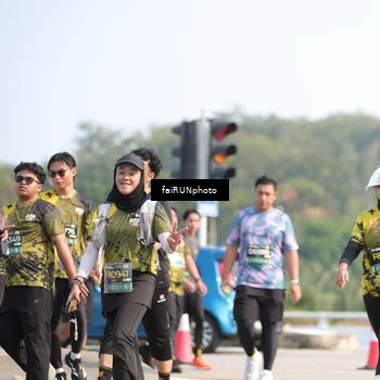 Runner Photo 6615924