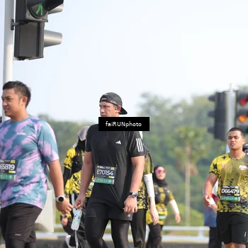 Runner Photo 6616018
