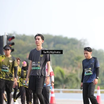 Runner Photo 6616066