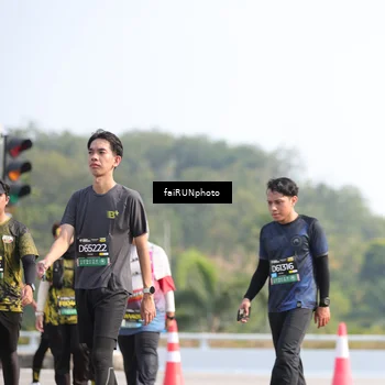 Runner Photo 6616068