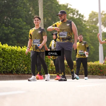 Runner Photo 6616092