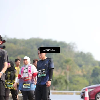 Runner Photo 6616096