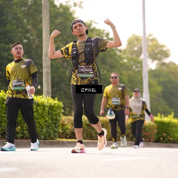 Runner Photo 6616131