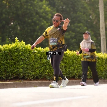 Runner Photo 6616202