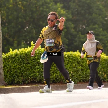 Runner Photo 6616211