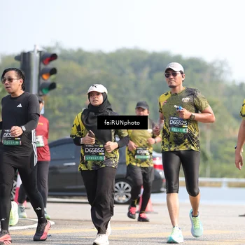 Runner Photo 6616224
