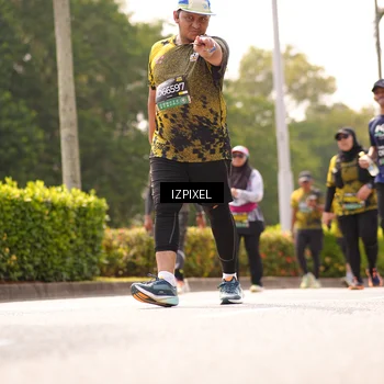 Runner Photo 6616231