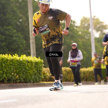 Runner Photo 6616240