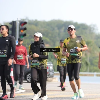 Runner Photo 6616259