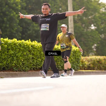 Runner Photo 6616430