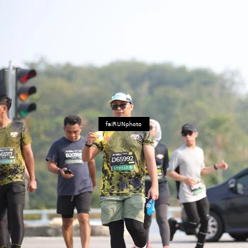 Runner Photo 6616531