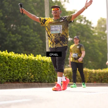 Runner Photo 6616542