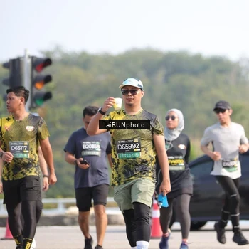 Runner Photo 6616565