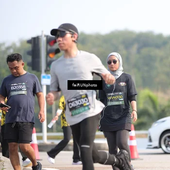 Runner Photo 6616584