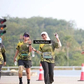Runner Photo 6616619
