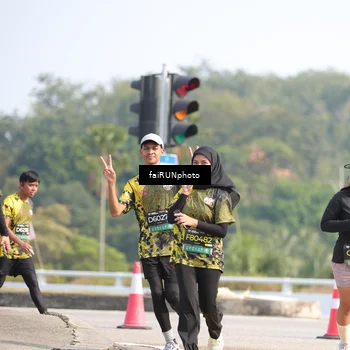 Runner Photo 6616696
