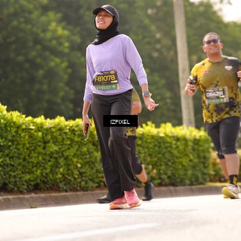 Runner Photo 6616721