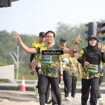 Runner Photo 6616789