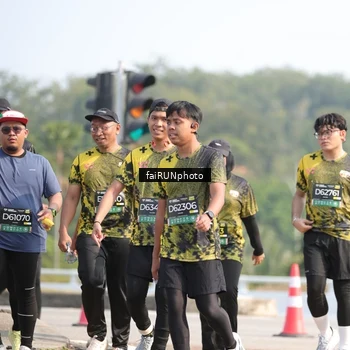 Runner Photo 6616792