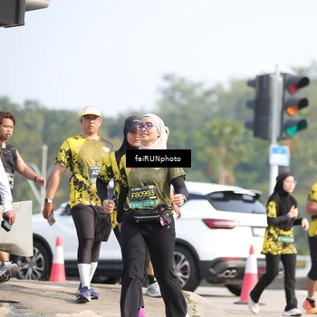 Runner Photo 6616877