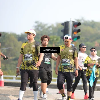 Runner Photo 6616905