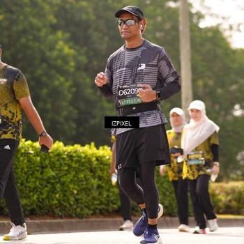 Runner Photo 6616914