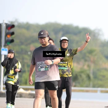 Runner Photo 6617034