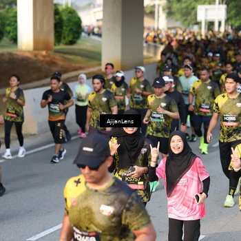 Runner Photo 6617053