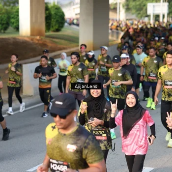 Runner Photo 6617059