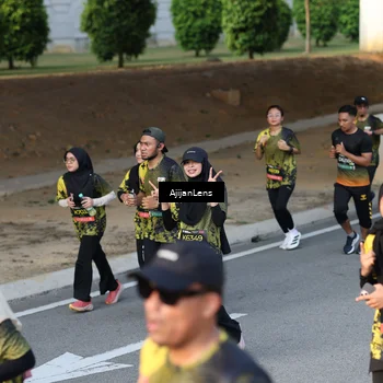 Runner Photo 6617092
