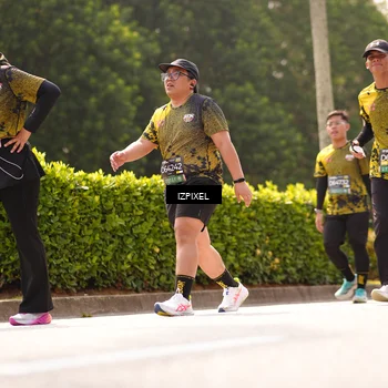 Runner Photo 6617105