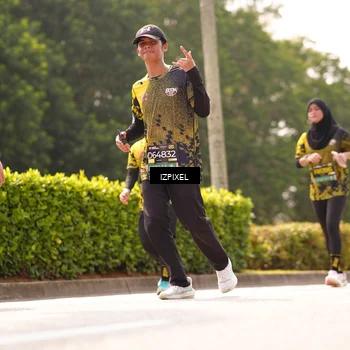 Runner Photo 6617108