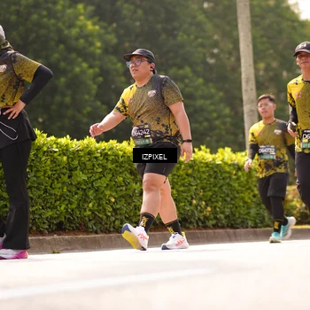 Runner Photo 6617111