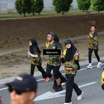 Runner Photo 6617114