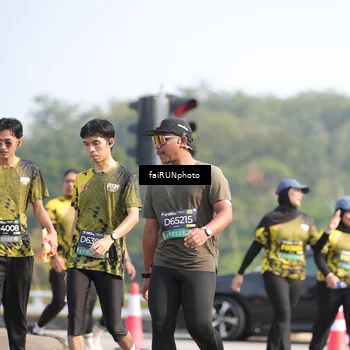 Runner Photo 6617128