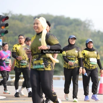 Runner Photo 6617153