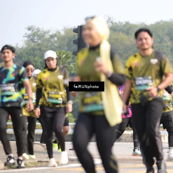 Runner Photo 6617200