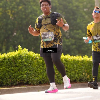Runner Photo 6617309