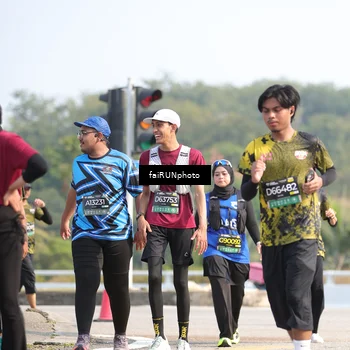Runner Photo 6617323