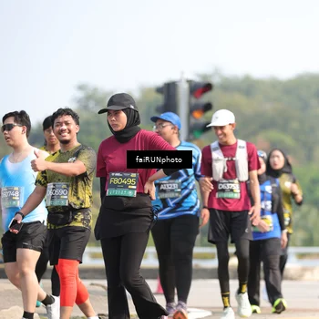 Runner Photo 6617328