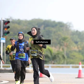 Runner Photo 6617344