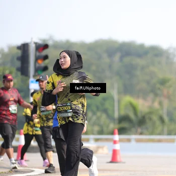 Runner Photo 6617345