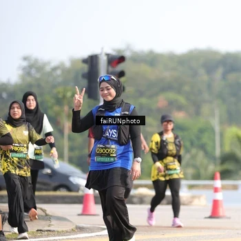 Runner Photo 6617399
